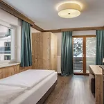 Apart Otel Hubertus Wellness & Breakfast 3*