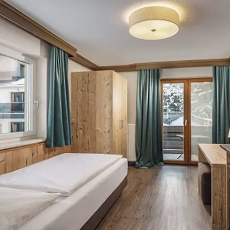 Aparthotel Landhaus Hubertus 3*