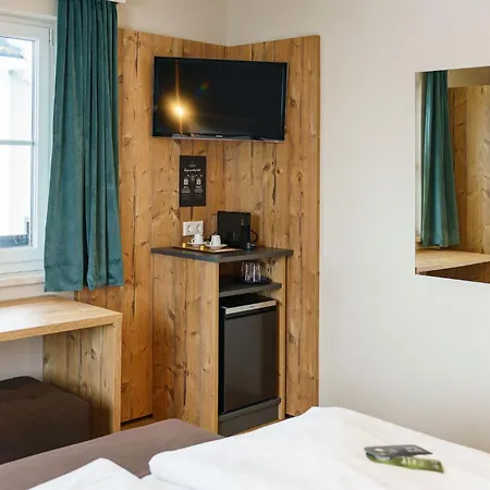 Aparthotel Landhaus Hubertus 3*