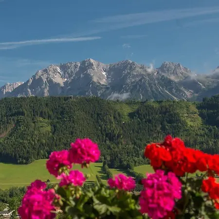 Aparthotel Hubertus Wellness & Breakfast Schladming