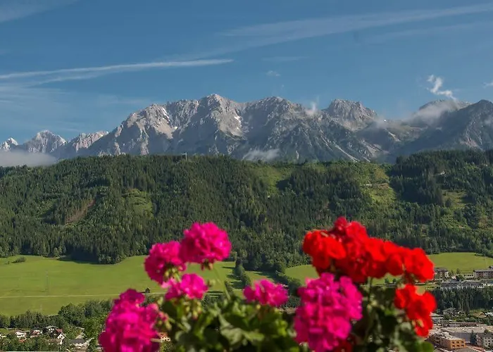 Lejlighedshotel Hubertus Wellness & Breakfast Schladming